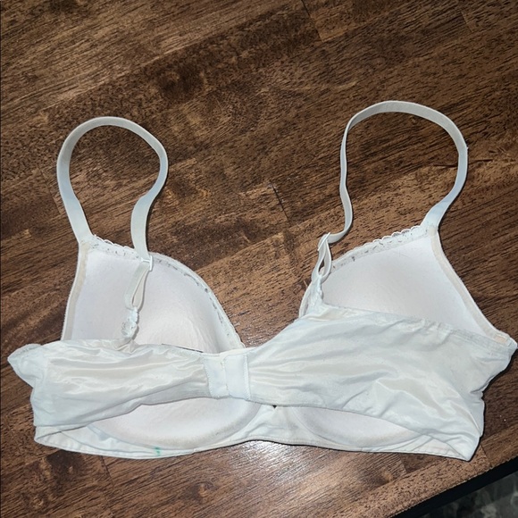 Victoria's Secret 38C Bra - Picture 2 of 6